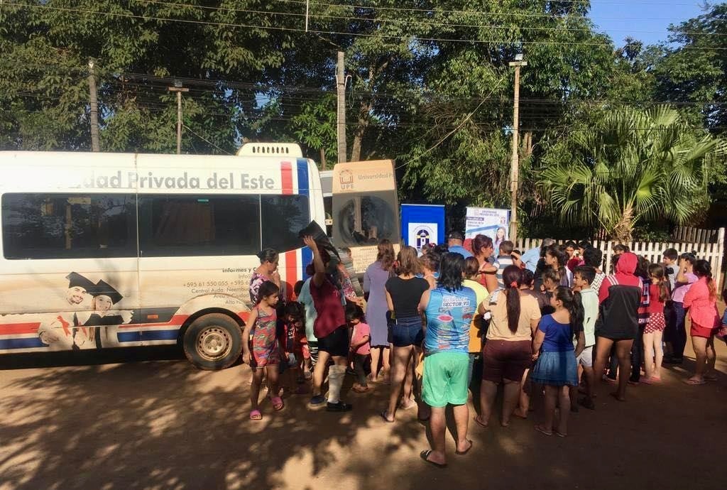 UPE entrega donaciones a Hogar las Tias y familias del barrio Maria Auxiliadora